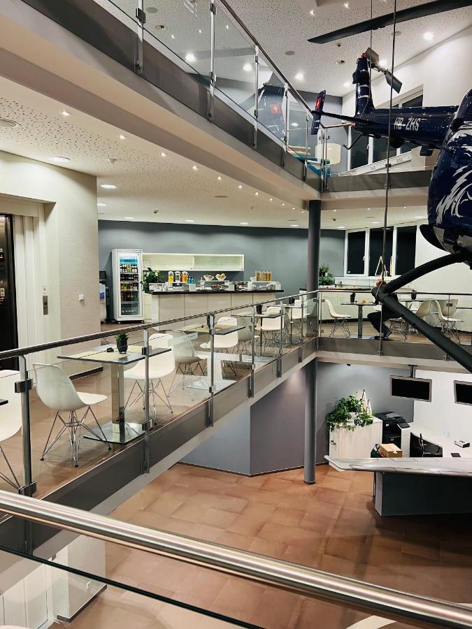 Aircraft Hotel & Events Neuhausen ob Eck Extérieur photo