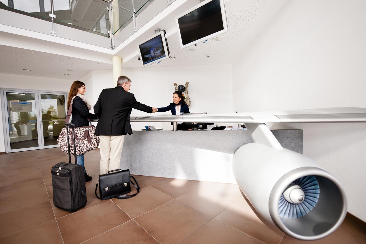 Aircraft Hotel & Events Neuhausen ob Eck Extérieur photo